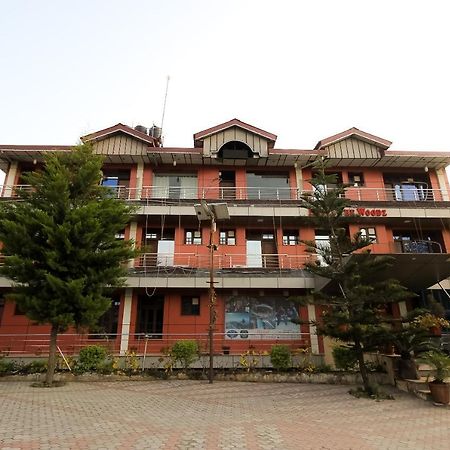 Oyo 8367 Hotel The Woodz Pālampur Exteriér fotografie